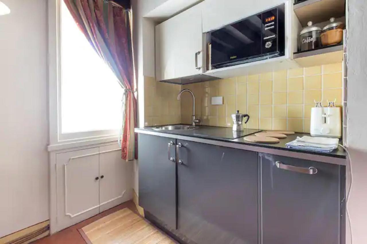 No2 Ancient Palazzo Apartment Florenz